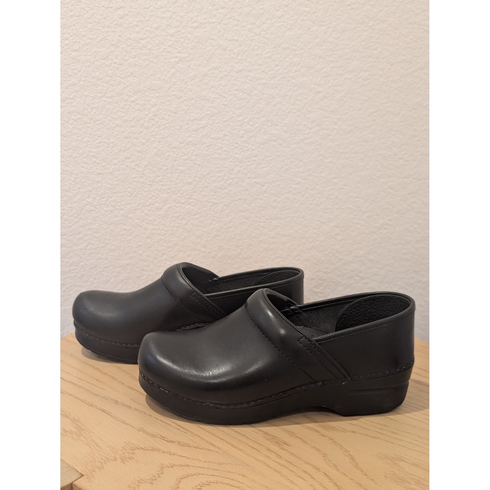 Dansko Professional Black Leather Clogs Womens Size 39